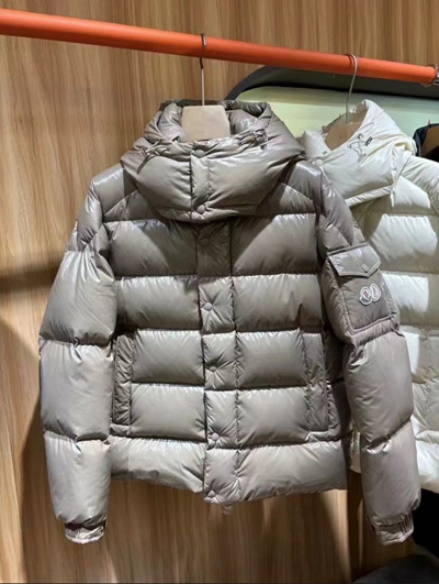 ハイクオリティダウンジャケット側面デザイン